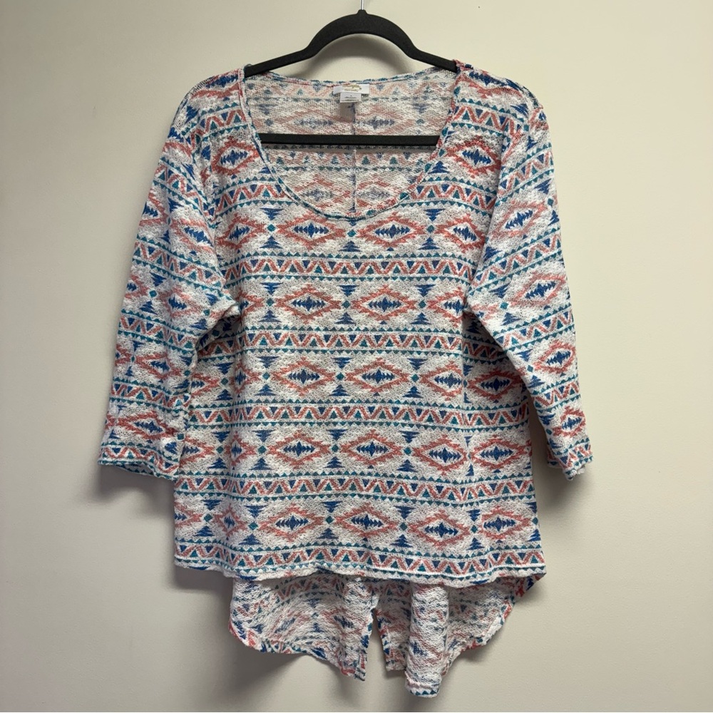 Wrangler Aztec-Print V-Neck Tunic in White, Blue & Coral EUC